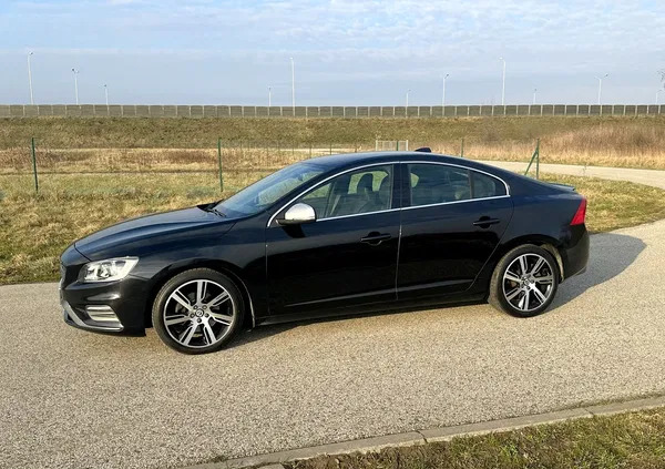 volvo s60 dolnośląskie Volvo S60 cena 49999 przebieg: 138000, rok produkcji 2015 z Kraków